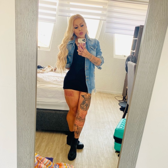 Meet your Posher, Cristina - Picture 2 of 3